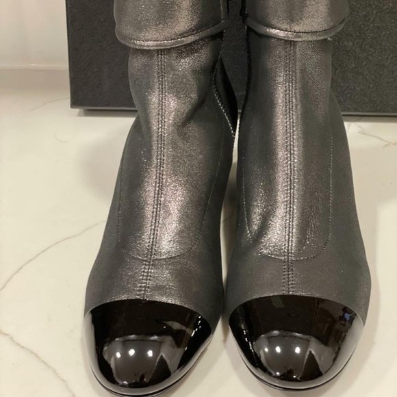 CHANEL 20C Stretch Iridescent Leather CC Logo Ankle Booties Boots Heels - Picture 8 of 12